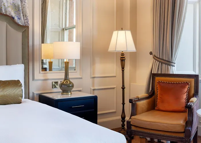 Top Hotels near Haymarket Edinburgh